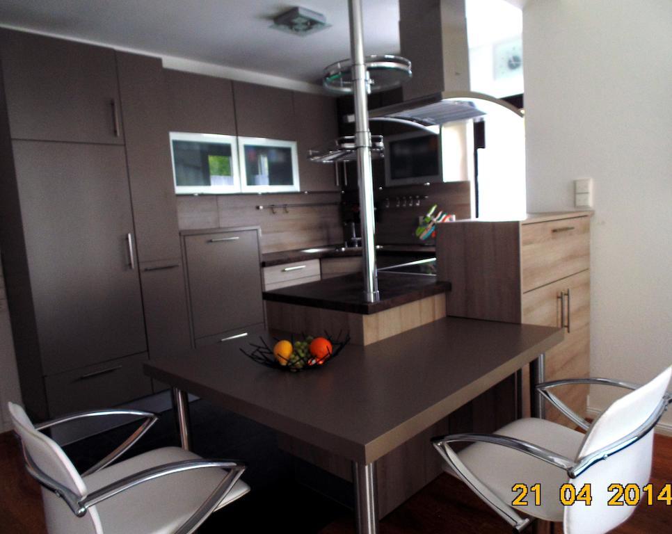 Krause Apartment *